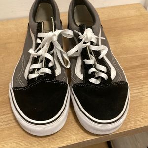 Size 11 vans used in very good condition
